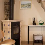 Steinvilla Margaret Mit Pool Und Besonderem Flair By Interhome *
