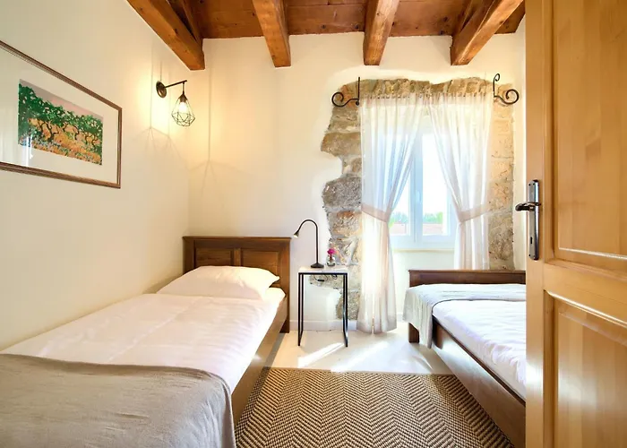 Steinvilla Margaret Mit Pool Und Besonderem Flair By Interhome בית נופש *