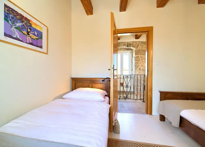 בית נופש Steinvilla Margaret Mit Pool Und Besonderem Flair By Interhome