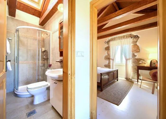Steinvilla Margaret Mit Pool Und Besonderem Flair By Interhome Garica