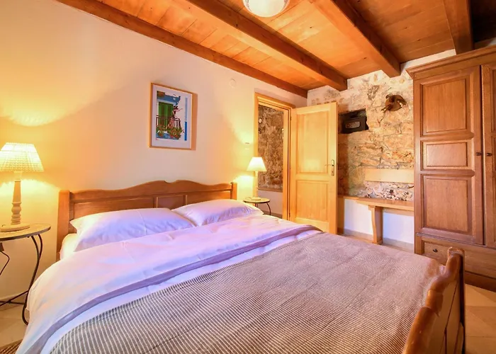 Holiday home Steinvilla Margaret Mit Pool Und Besonderem Flair By Interhome