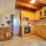 Steinvilla Margaret Mit Pool Und Besonderem Flair By Interhome