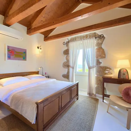 Casa de Férias Steinvilla Margaret Mit Pool Und Besonderem Flair By Interhome Garica